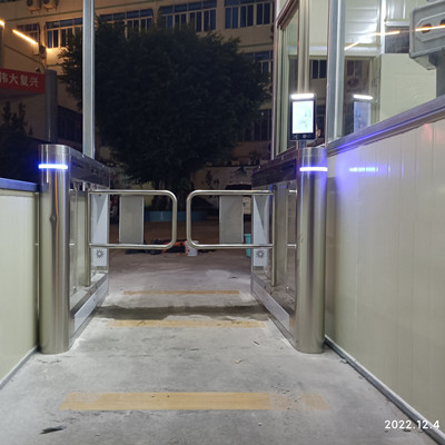 汕尾开放大学人行通道安装门禁通道摆闸